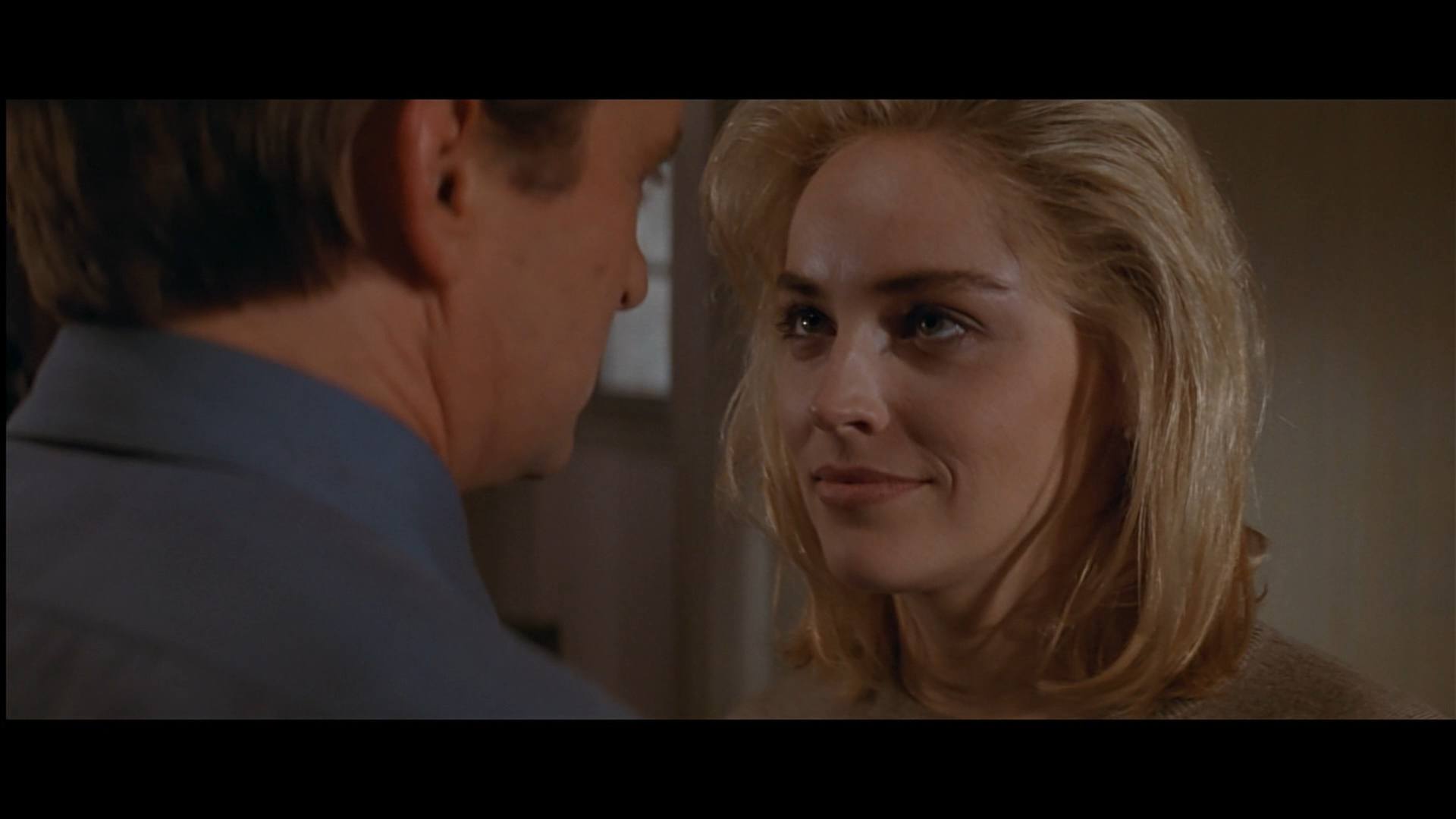 http://www.blu-raystats.com/img_scr/BasicInstinct_12236191599_5.png
