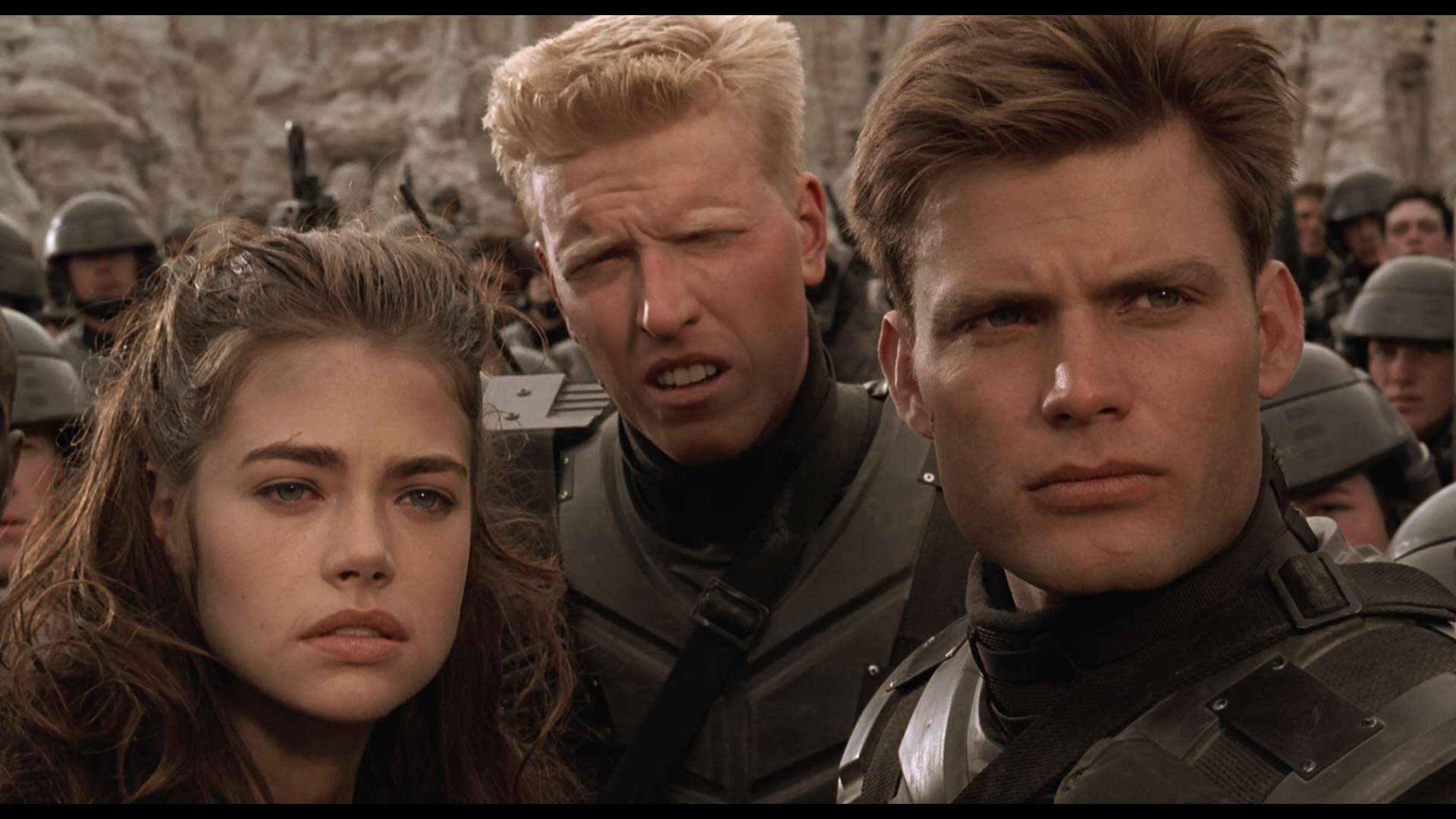 STARSHIP TROOPERS Blu-ray Screen Shot #6 - Blu-rayStats.com